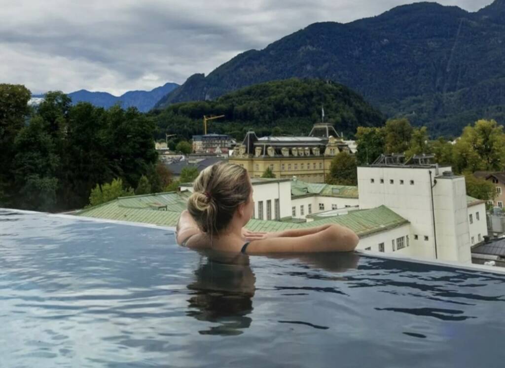 Wasser Ausblick Bad Ischl 
Von: https://www.instagram.com/ana_roxy/ (ana_roxy - Ana Roxana Lehaci, http://www.analehaci.com   (11.09.2022) 