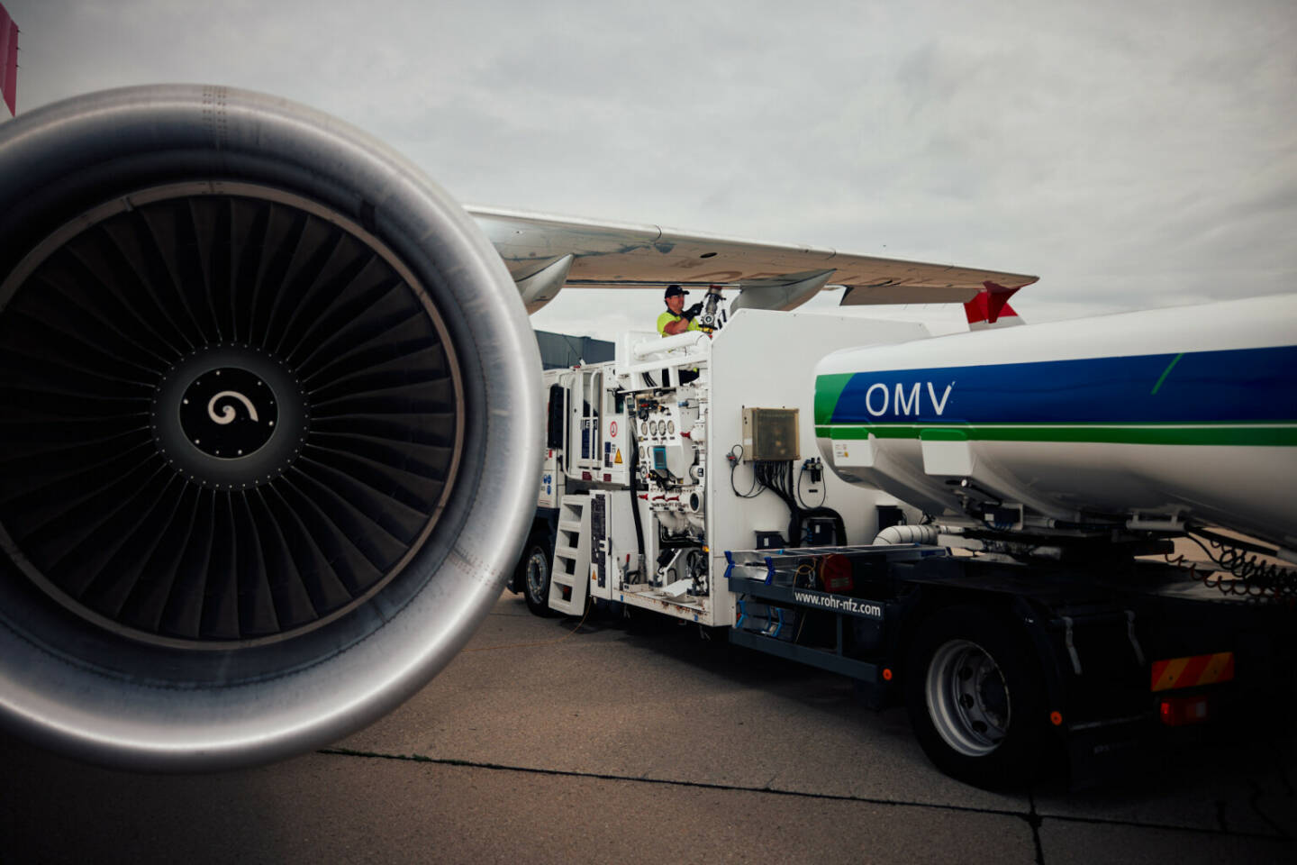 OMV, Flugzeug © OMV / Andreas Jakwerth