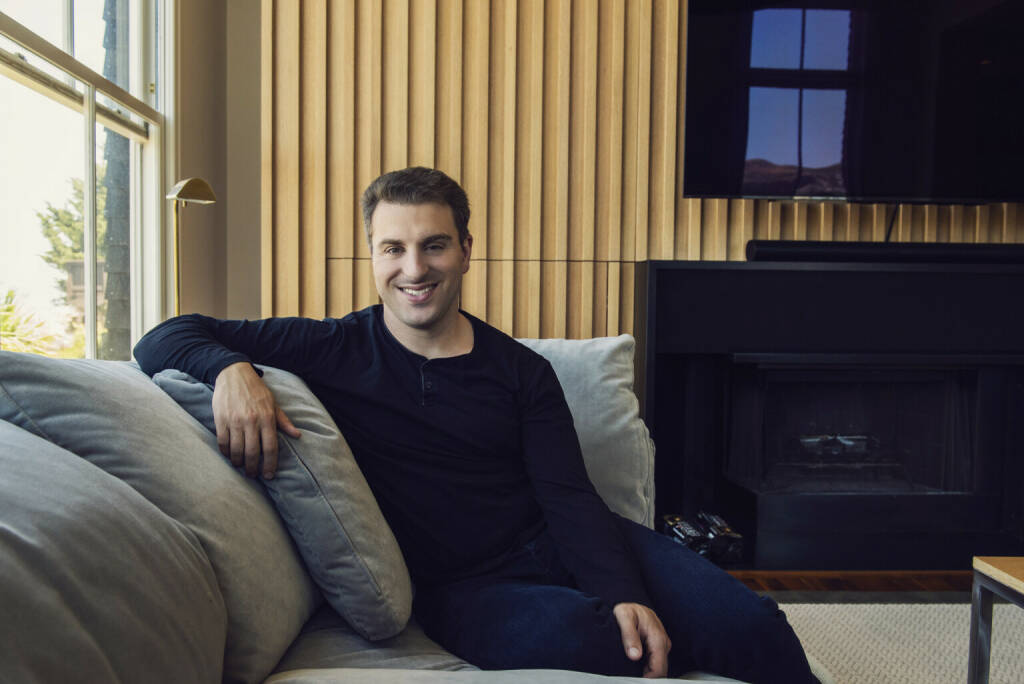 Airbnb CEO vermietet sein Zuhause: Brian Chesky will damit Beweis antreten, wie einfach und sicher es ist Gastgeber:in zu sein, Credit: Airbnb, © Aussender (18.11.2022) 