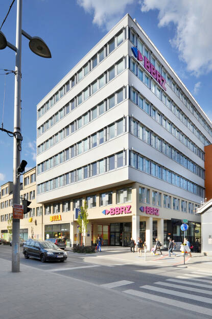 Das österreichische Family Office vivoreal hat ein Bürogebäude in der Simmeringer Hauptstraße 47-49 in Wien über Vermittlung von OTTO Immobilien vom Fund- und Investmentmanager HIH Invest Real Estate (HIH Invest) erworben. Fotocredit: HIH Real Estate (09.01.2023) 
