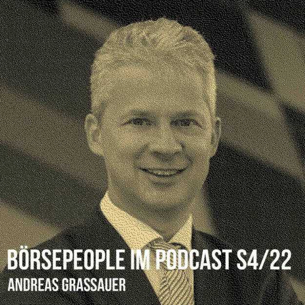 https://open.spotify.com/episode/4iJ3XmzxIkRNwpt57u9xzp
Börsepeople im Podcast S4/22: Andreas Grassauer - <p>Andreas Grassauer ist Gründer und CEO der Marinomed, die heute ihren 4. Geburtstag an der Wiener Börse feiert. Es ist dies irgendwie eine Sonderfolge, denn die Geschichte von Andreas, Dr. Biotechnology, ist auch die Geschichte der Marinomed, Andreas ist seit 2006 CEO und wie erwähnt seit 4 Jahren an der Börse mit seinem Unternehmen. Wir sprechen über die Gründung, extrem spannende Phasen mit F&amp;E-Awards wie dem renommierten Houska-Preis, die selbstbewusste Going Public Phase sowie das Being Public in Zeiten einer Pandemie, die gerade für die Pharma- und Biotech-Branche Chancen- wie auch risikoreich war. <br/><br/><a href=https://www.marinomed.com/de/ target=_blank>https://www.marinomed.com/de/</a><br/><br/>Plauderlauf nach dem Podcast-Talk: <a href=https://photaq.com/page/pic/94095/ target=_blank>https://photaq.com/page/pic/94095/</a><br/><br/>Marinomed-CFO Pascal Schmidt im Börsepeople-Talk: <a href=https://audio-cd.at/page/podcast/3643 target=_blank>https://audio-cd.at/page/podcast/3643</a><br/><br/>About: Die Serie Börsepeople findet im Rahmen von <a href=http://www.audio-cd.at target=_blank>http://www.audio-cd.at</a> und dem Podcast &#34;Audio-CD.at Indie Podcasts&#34; statt. Es handelt sich dabei um typische Personality- und Werdegang-Gespräche. Die Season 4 umfasst unter dem Motto „23 Börsepeople“ erstmals statt 23 bisher 22 Podcast-Talks, weil der Grossteil 2023 gesendet wird., Presenter der Season 4 ist wieder die Management-Factory. Welcher der meistgehörte Börsepeople Podcast ist, sieht man unter <a href=http://www.audio-cd.at/people target=_blank>http://www.audio-cd.at/people.</a> Nach den ersten drei Seasons führte Thomas Tschol und gewann dafür einen Number One Award für 2022. Der Zwischenstand des laufenden Rankings ist tagesaktuell um 12 Uhr aktualisiert.<br/><br/>Bewertungen bei Apple (oder auch Spotify) machen mir Freude: <a href=https://podcasts.apple.com/at/podcast/audio-cd-at-indie-podcasts-wiener-börse-sport-musik-und-mehr/id1484919130 target=_blank>https://podcasts.apple.com/at/podcast/audio-cd-at-indie-podcasts-wiener-börse-sport-musik-und-mehr/id1484919130</a> .</p> (01.02.2023) 