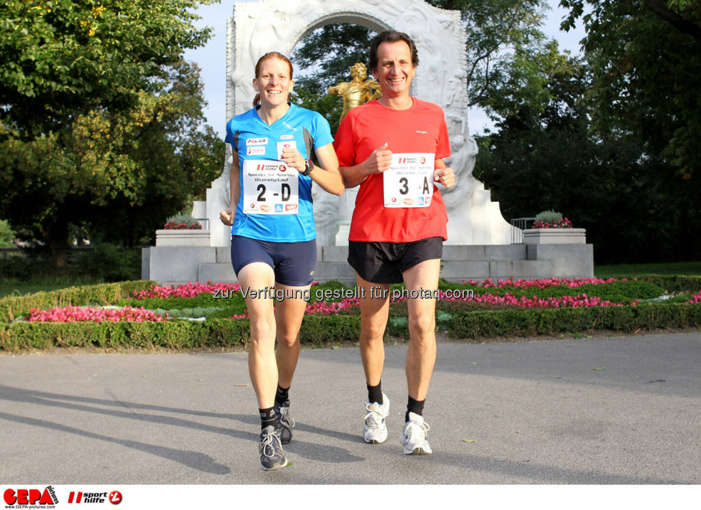 Michaela Gigon (AUT) und Sportstadtrat Christian Oxonitsch. (Foto: GEPA pictures/ Philipp Brem)