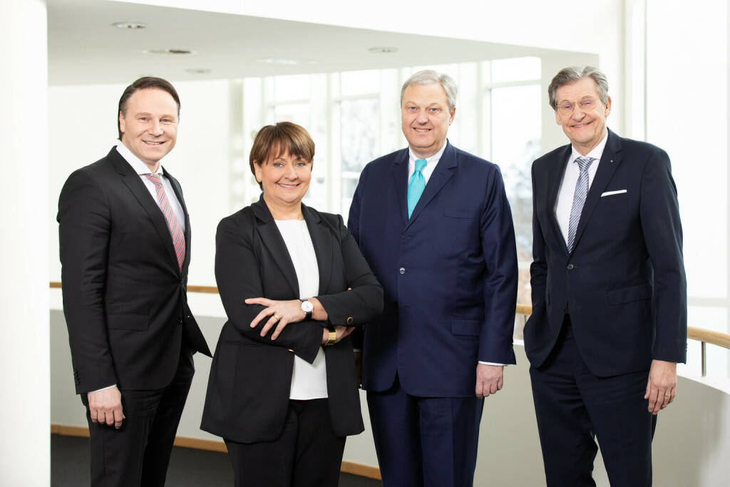 Der Vorstand der BKS Bank Alexander Novak, Herta Stockbauer, Nikolaus Juhász und Dieter Kraßnitzer (v.l.) plant eine Kapitalerhöhung voraussichtlich ab dem 24. April 2023 Credit: Gernot Gleiss, © Aussender (04.04.2023) 