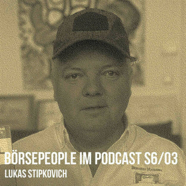 https://open.spotify.com/episode/4cDImqxGFqAAqOSfSiu4Nb
Börsepeople im Podcast S6/03: Lukas Stipkovich - <p>Lukas Stipkovich ist Head of Research der Advisory Invest und seit rund 35 Jahren im Markt tätig. Für den Termin hat er sich ein Berkshire Hathaway Hemd angezogen und ein Cherry Coke, wie es auch Warren Buffett liebt, mitgebracht. Wir sprechen über Märkte und auch den Food, Travel &amp; Finance Blog von Lukas. Early Stationen bei der Giro, SBC Warburg, CA IB, oder ABN Amro / RBS, und Kepler Cheuvreux sind ebenso Themen wie die aktuelle Zusammenarbeit mit Gregor Nadlinger für den Managed Profit Plus Fonds, für den Lukas Buyside Research betreibt. Der Mann, der auch Kandidat für einen Vorstandsjob in der Wiener Börse war, hat jedenfalls viele Anekdoten mitgebracht. <br/><br/><a href=http://www.advisoryinvest.at target=_blank>http://www.advisoryinvest.at</a><br/><br/>Managed Profit Plus Fonds , AT0000A06VB6 . <br/><br/><a href=https://myslowtrip.com target=_blank>https://myslowtrip.com</a><br/><br/>About: Die Serie Börsepeople findet im Rahmen von <a href=http://www.audio-cd.at target=_blank>http://www.audio-cd.at</a> und dem Podcast &#34;Audio-CD.at Indie Podcasts&#34; statt. Es handelt sich dabei um typische Personality- und Werdegang-Gespräche. Die Season 6 umfasst unter dem Motto „23 Börsepeople“ wieder 23 Talks  Presenter der Season 6 ist saisongerecht 6b47, <a href=https://6b47.com/de/home target=_blank>https://6b47.com/de/home</a> . Welcher der meistgehörte Börsepeople Podcast ist, sieht man unter <a href=http://www.audio-cd.at/people target=_blank>http://www.audio-cd.at/people.</a> Nach den ersten drei Seasons führte Thomas Tschol und gewann dafür einen Number One Award für 2022. Der Zwischenstand des laufenden Rankings ist tagesaktuell um 12 Uhr aktualisiert.<br/><br/>Bewertungen bei Apple (oder auch Spotify) machen mir Freude: <a href=https://podcasts.apple.com/at/podcast/audio-cd-at-indie-podcasts-wiener-boerse-sport-musik-und-mehr/id1484919130 target=_blank>https://podcasts.apple.com/at/podcast/audio-cd-at-indie-podcasts-wiener-boerse-sport-musik-und-mehr/id1484919130</a> .</p> (05.04.2023) 