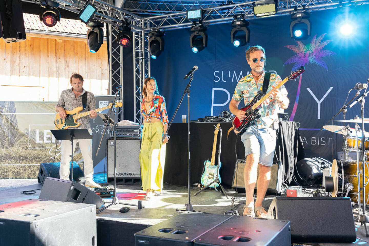 Mit zahlreichen Mitarbeiterevents über das ganze Jahr bietet die FACC eine Plattform zum gegenseitigen Austausch an. Dazu zählt auch das FACC Sommerfest. © FACC