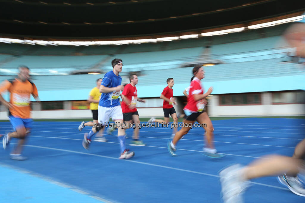 Wien Energie Business Run, im Ernst-Happel-Stadion, Läufer, © Wien Energie (05.09.2013) 