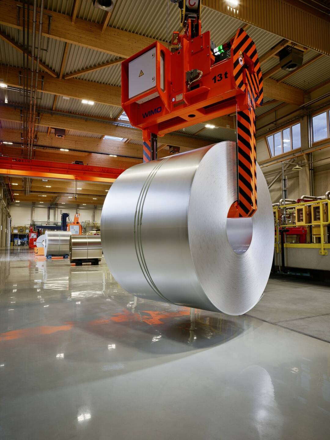 ASI-zertifiziertes Aluminium der AMAG wird im Audi Werk in Györ (Ungarn) für die Herstellung von Außenhaut- und Innenstrukturbauteilen verarbeitet. (©AMAG)