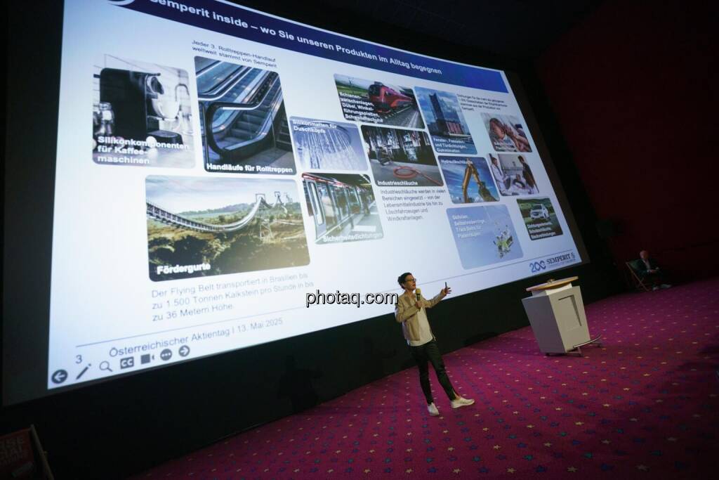 1. Aktientag von Börse Social und Börse Express im Cineplexx Kino, v.li.: Bettina Schragl (IR Semperit) (14.05.2025) 