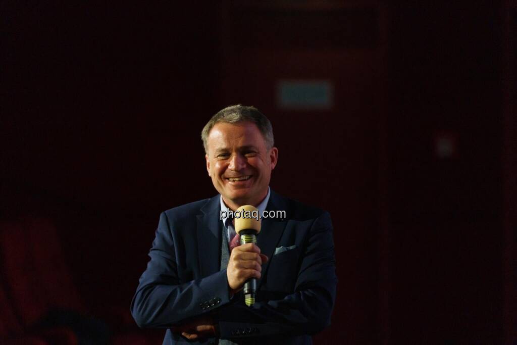 1. Aktientag von Börse Social und Börse Express im Cineplexx Kino, Präsentation RWT AG, CEO Reinhard Thor (14.05.2025) 