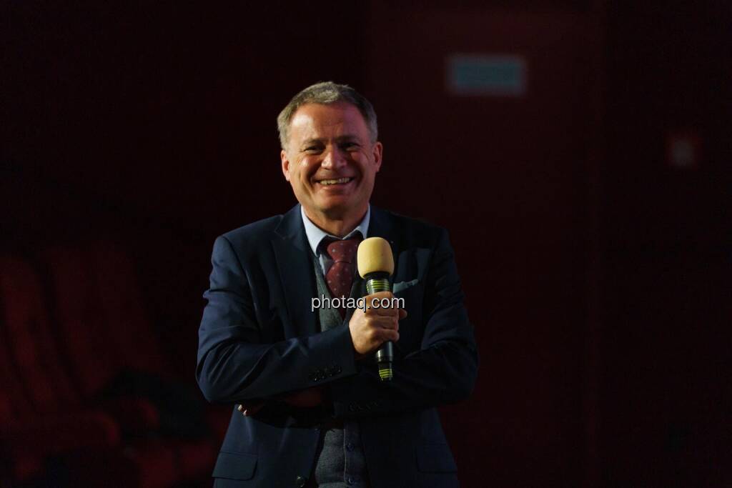 1. Aktientag von Börse Social und Börse Express im Cineplexx Kino, Präsentation RWT AG, CEO Reinhard Thor (14.05.2025) 