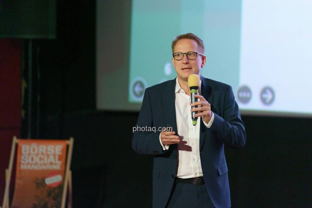 1. Aktientag von Börse Social und Börse Express im Cineplexx Kino, Präsentation Flughafen Wien AG, Bernd Maurer (IR) (14.05.2025) 
