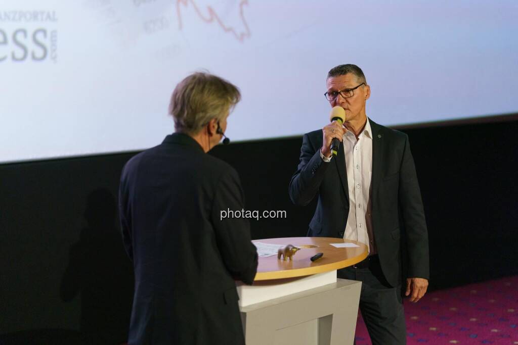 1. Aktientag von Börse Social und Börse Express im Cineplexx Kino, Live Podcast Von Bullen & Bären mit Robert Gillinger (Börse Express) und Harry Schartner (DADAT) (14.05.2025) 