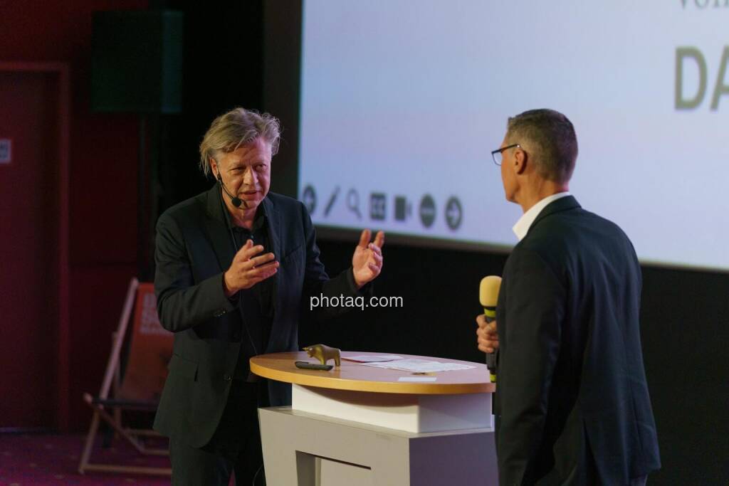 1. Aktientag von Börse Social und Börse Express im Cineplexx Kino, Live Podcast Von Bullen & Bären mit Robert Gillinger (Börse Express) und Harry Schartner (DADAT) (14.05.2025) 