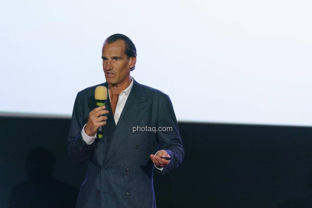 1. Aktientag von Börse Social und Börse Express im Cineplexx Kino, Studienpräsentation von Thomas Schwabl von Marketagent zu Österreichischen Aktien (14.05.2025) 