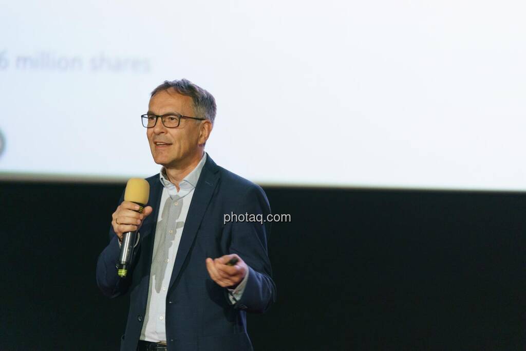 1. Aktientag von Börse Social und Börse Express im Cineplexx Kino, Präsentation Bechtle AG, Martin Link (IR) (14.05.2025) 