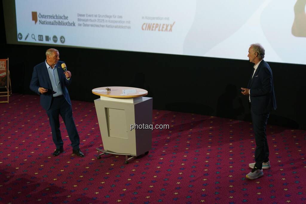 1. Aktientag von Börse Social und Börse Express im Cineplexx Kino, Präsentation Palfinger AG, Hannes Roither (IR), Christian Drastil (Börse Social, kapitalmarkt-stimme.at) (14.05.2025) 