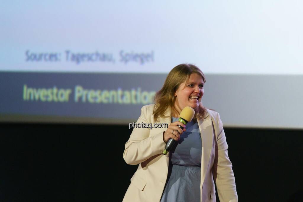1. Aktientag von Börse Social und Börse Express im Cineplexx Kino, Präsentation PORR AG, Lisa Galuska (IR) (14.05.2025) 