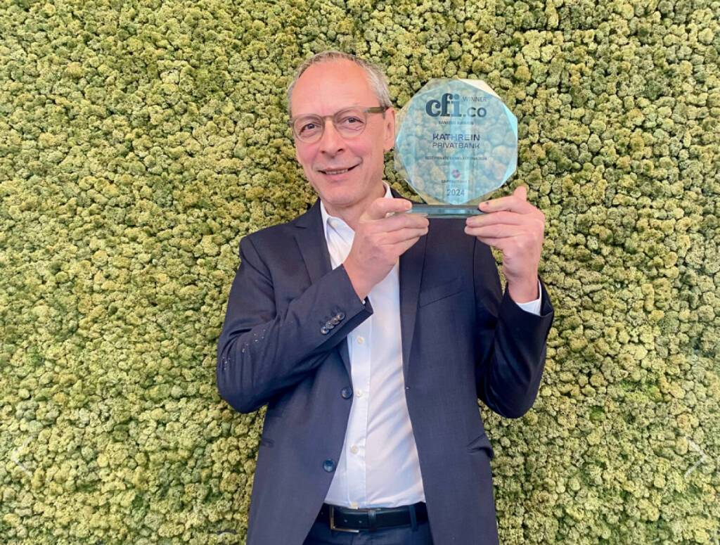 Kathrein Privatbank-CEO Wilhelm Celeda mit dem CFI Award 2024, Credit: Kathrein Privatbank, © Aussendung (06.06.2025) 