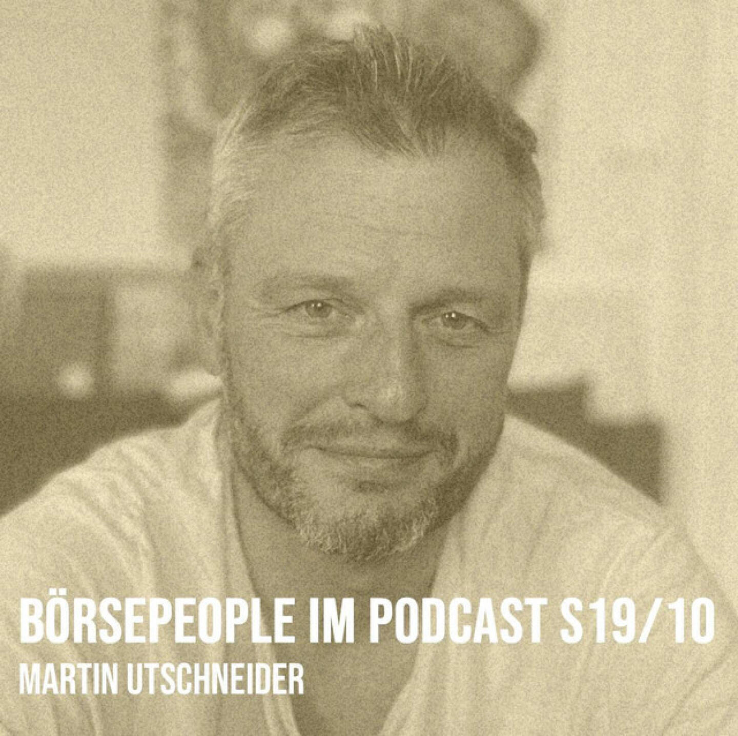 https://open.spotify.com/episode/26bpUpcB0lIFQ6yFfpgwQv
Börsepeople im Podcast S19/10: Martin Utschneider - <p>Martin Utschneider ist Kapitalmarktexperte und technischer Analyst aus Bayern. Und er ist einer derjenigen Leute, die man nach 5 Minuten Talk gefühlt schon ewig kennt. Verdrängt hatte ich - mea culpa - unseren ersten Mailverkehr, es ging damals ums Laufen. Wir sprechen darüber, aber natürlich vor allem über Martins Kapitalmarktkarriere, die ihn immer wieder über die Grenze nach Österreich führt(e), so auch jetzt rund um diese Aufnahme. Martin war zunächst für diverse Privatbanken wie Donner & Reuschel oder die frühere Raiffeisen Walsertal tätig. Nebenberuflich ist er für diverse zertifizierte Weiterbildungsakademien und zwei Hochschulen als Fachdozent und Prüfer aktiv. Mit seinen Charts ist er regelmäßig bei ARD, nTV, Welt (vormals n24) sowie DerAktionärTV und Wallstreet:Online TV Interviewgast und zählt aktuell zu den meist zitierten Börsianern (u.a. Handelsblatt, Manager Magazin, Börsenzeitung, FAZ, SZ, Focus, Börse Online, Der Aktionär). Wir sprechen u.a über Charttechnik-Trends, Candlesticks, Buy the Dip, aber auch den Raiffeisen Campus und das Schmusen. <br>
<br>
<a href=https://www.linkedin.com/in/martin-utschneider-cpm-cep-23350a153/ target=_blank>https://www.linkedin.com/in/martin-utschneider-cpm-cep-23350a153/</a><br>
Josef Buchleiter (Raiffeisen Campus) im Börsepeople-Podcast: <a href=https://audio-cd.at/page/podcast/7241 target=_blank>https://audio-cd.at/page/podcast/7241</a><br>
Laufschuhe, über die wir reden: <a href=http://www.wemove.at target=_blank>http://www.wemove.at</a><br>
<br>
About: Die Serie Börsepeople des Podcasters Christian Drastil, der im Q4/24 in Frankfurt als Finfluencer & Finanznetworker #1 Austria ausgezeichnet wurde, findet im Rahmen von <a href=http://www.audio-cd.at target=_blank>http://www.audio-cd.at</a> und dem Podcast Audio-CD.at Indie Podcasts statt.  Es handelt sich dabei um typische Personality- und Werdegang-Gespräche. Die Season 19 umfasst unter dem Motto „25 Börsepeople“ 25 Talks. Presenter der Season 19 ist die Volksbank <a href=https://www.volksbank.at target=_blank>https://www.volksbank.at.</a> Welcher der meistgehörte Börsepeople Podcast ist, sieht man unter <a href=http://www.audio-cd.at/people target=_blank>http://www.audio-cd.at/people.</a> Der Zwischenstand des laufenden Rankings ist tagesaktuell um 12 Uhr aktualisiert.<br>
<br>
Bewertungen bei Apple (oder auch Spotify) machen mir Freude: <a href=http://www.audio-cd.at/spotify target=_blank>http://www.audio-cd.at/spotify</a> , <a href=http://www.audio-cd.at/apple target=_blank>http://www.audio-cd.at/apple</a> .<br>
</p>