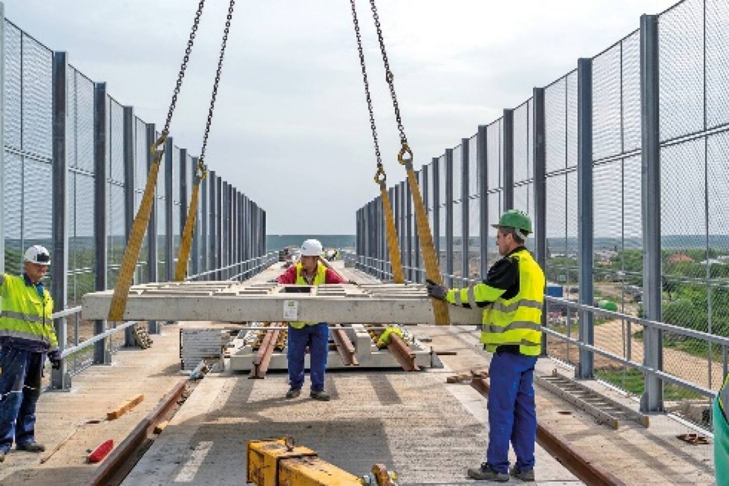 PORR-Entwicklung Slab Track Austria für den Bahnbau, die Schiene wird überall in Europa ausgebaut © PORR