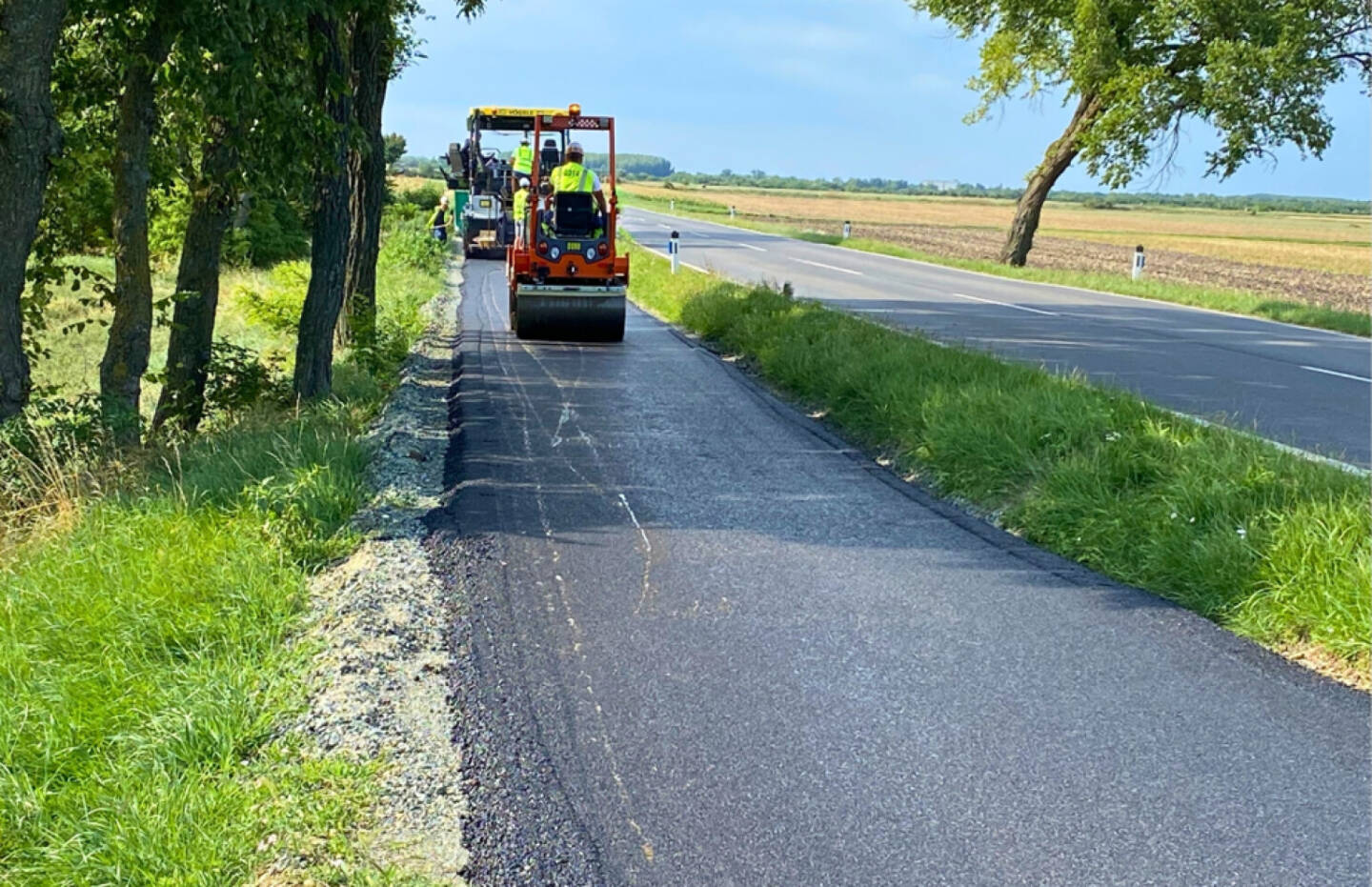 Grüner Asphalt im Einsatz © PORR