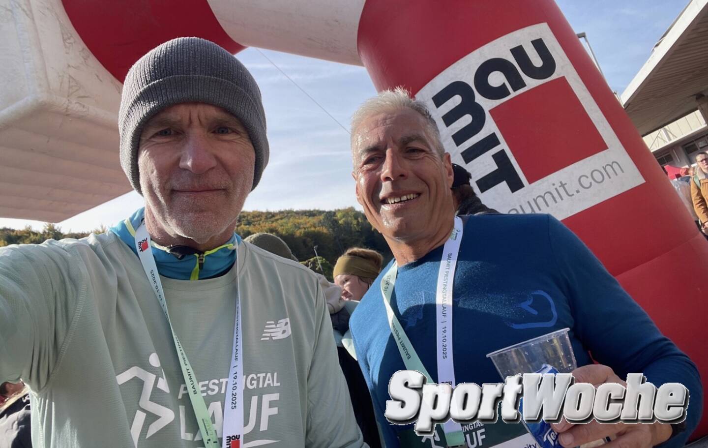 Meine 1. Startnummer seit Corona: Piestingtal-Halbmarathon auf Einladung von baumit-Chef Georg Bursik (re.)
