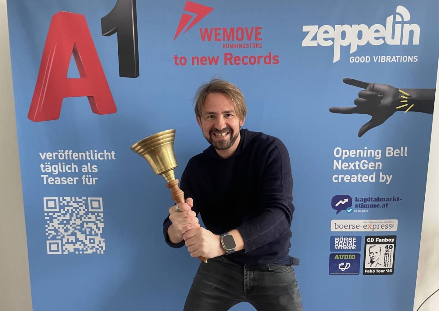 Ritschy Dobetsberger zieht in Folge 12 von Inside Umbrella eine erste Jahresbilanz. Aktuell sind vier Titel fast gleichauf topgewichtetet in der Strategie, branchenm&auml;ssig hat sich ein bisschen was verschoben und mit 22 Mio. Euro Handelsvolumen in den vergangenen 30 Tagen liegt Ritschy year-to-date bei rund 180 Mio. Euro und damit auf dem Level der Innviertel-Kollegen Pierer Mobility und FACC.
Ritschys B&ouml;rsewort 2025: Friedensgespr&auml;che
