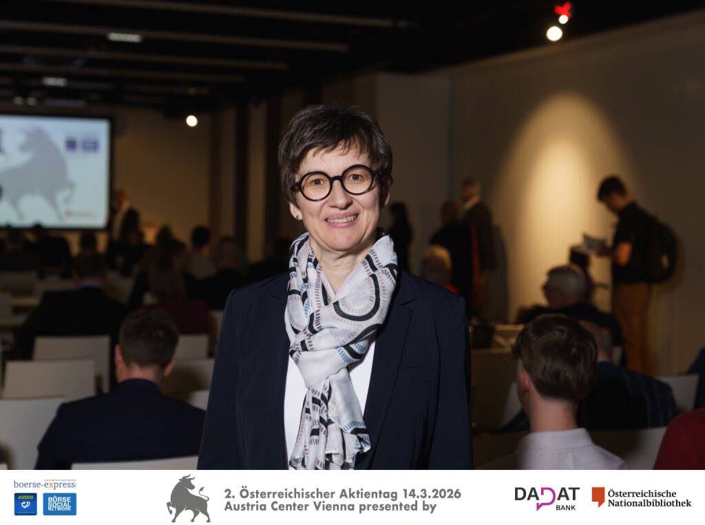 Nina Higatzberger-Schwarz, IR Vienna Insurance Group (VIG), Bild: Martina Draper für kapitalmarkt-stimme.at (16.03.2026) 