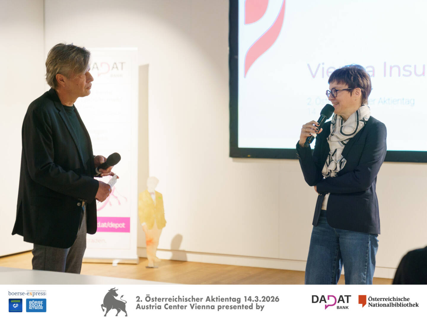 Robert Gillinger (B&ouml;rse Express), Nina Higatzberger-Schwarz, IR Vienna Insurance Group (VIG), Bild: Martina Draper f&uuml;r kapitalmarkt-stimme.at 