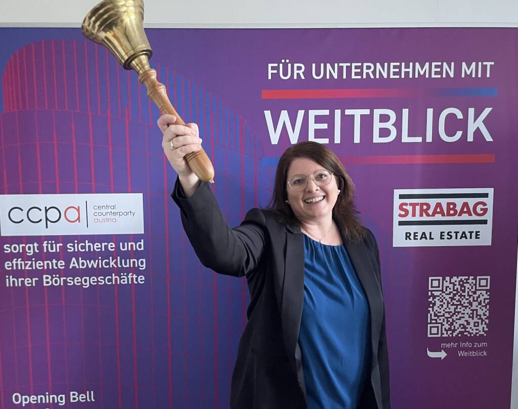 Daniela Klauser läutet die Opening Bell für Freitag. Als CFO der Asta Energy Solutions AG kann sie auf einen erfolgreichen Sekundärmarktstart verweisen. Die Aktie ist in den bisher vier Monaten der Notiz von 29,5 auf über 70 Euro gestiegen (29.05.2026) 