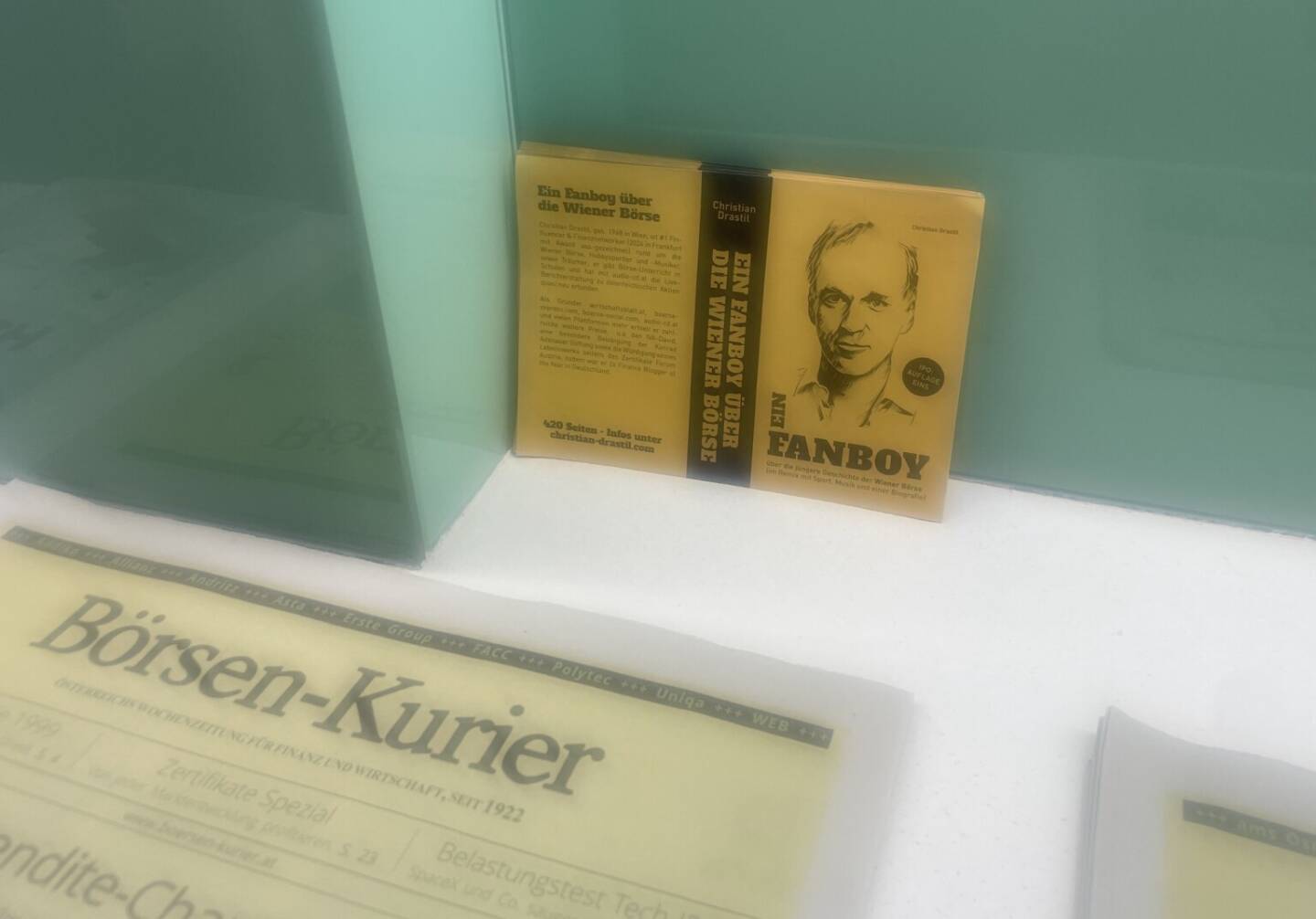Die Flyer zum Buch in der Wiener B&ouml;rse
