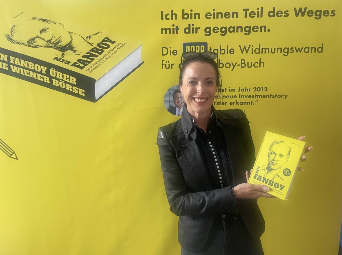 Andrea Maier mit dem Fanboy-Buch