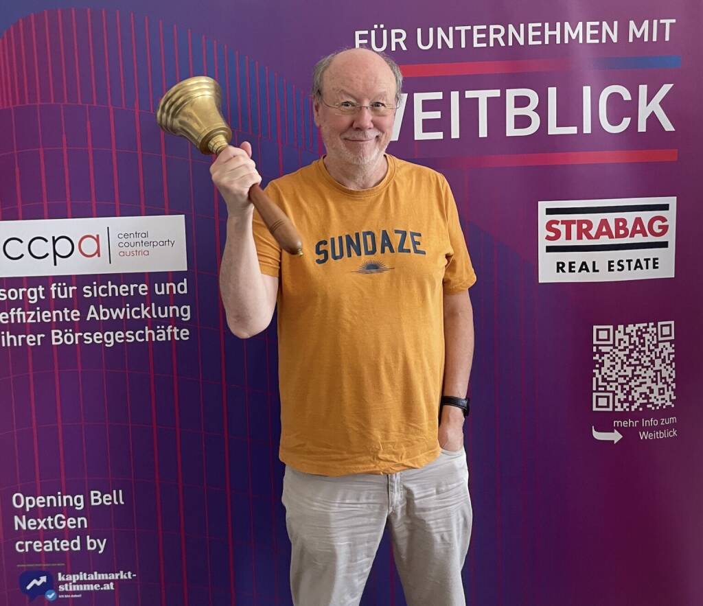 Walter Gröbchen läutet die Opening Bell für Montag. Auf audio-cd.at ist ein gut gelaunter Podcast über sein Buch Die guten Kräfte live gegangen. Es geht um die 100 essentiellsten Songs der österreichischen Popgeschichte (13.07.2026) 