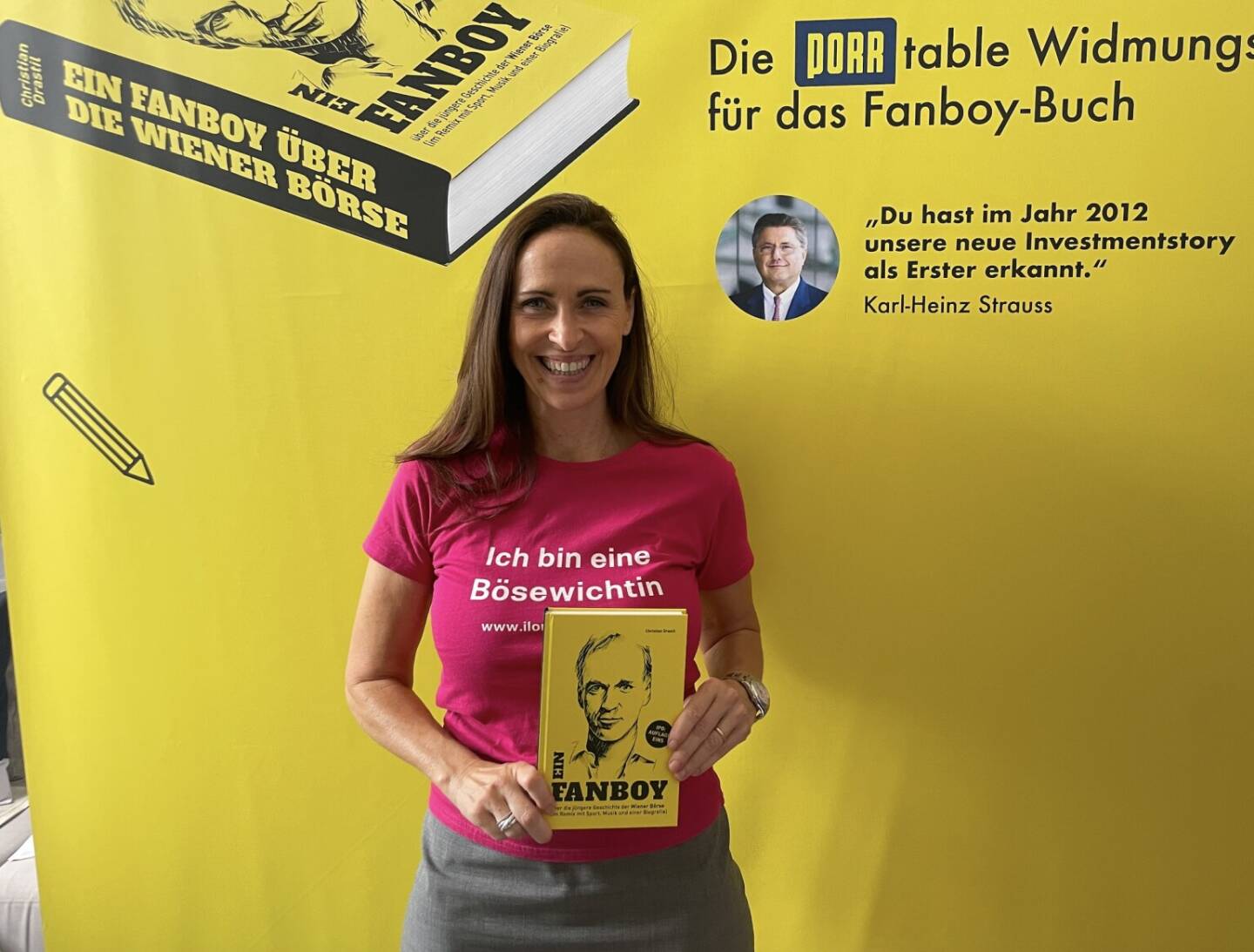 Franziska Waltz mit dem Fanboy-Buch