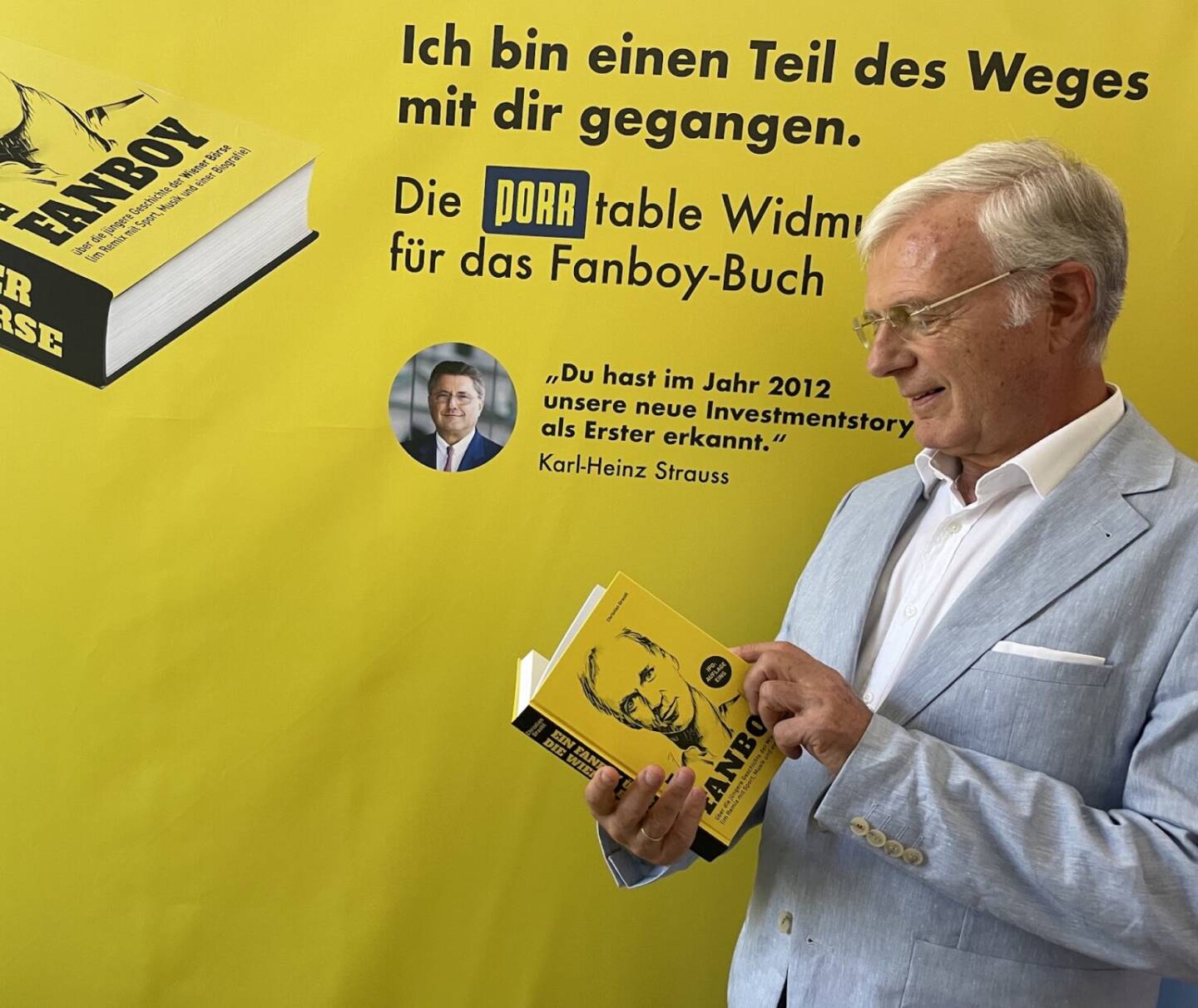 Heinz Walter mit dem Fanboy-Buch