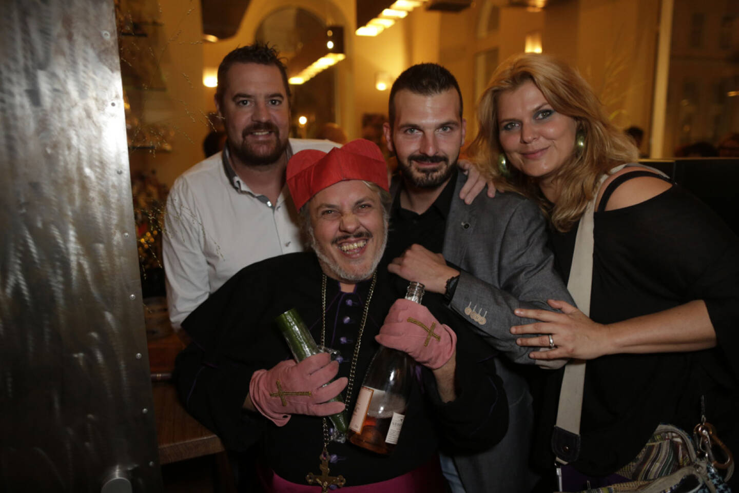Andreas Schuster (GF hochmann's), Mario Soldo (Künstler), Hannes Hochmann (GF hochmann's), Janina Lebiszczak-Schuster (Kolumnistin)
